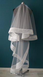 Фата окантованная